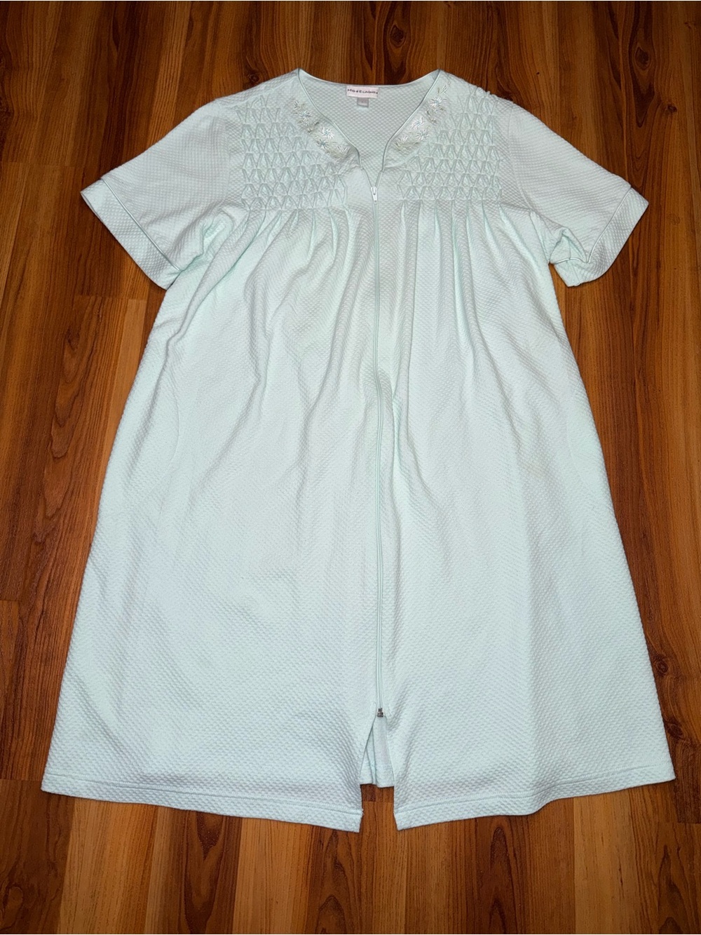 Miss Elaine Mint Green Short-Sleeve Smocked Yoke Nightgown